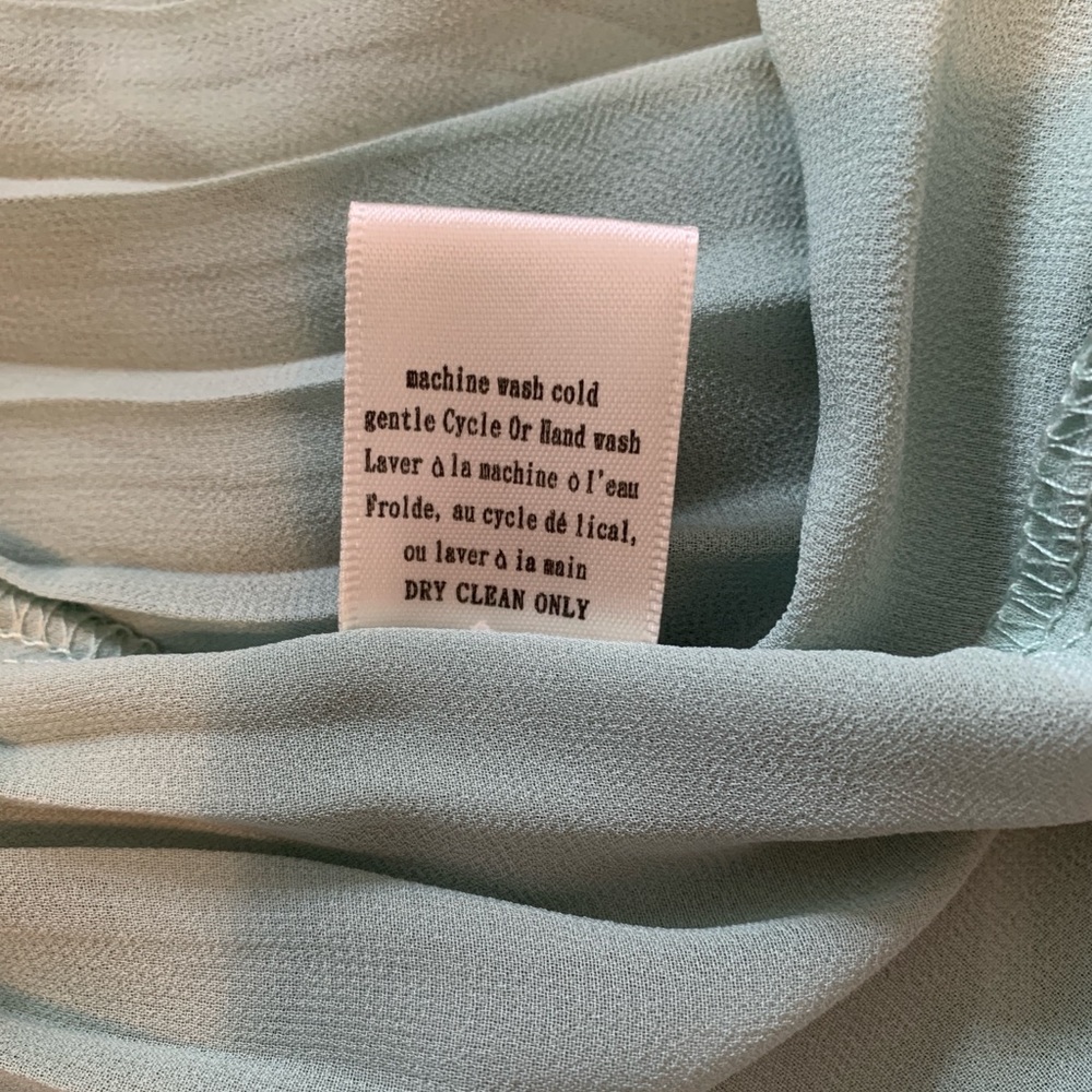 Love Riche Pleated Top - Picture 2 of 5